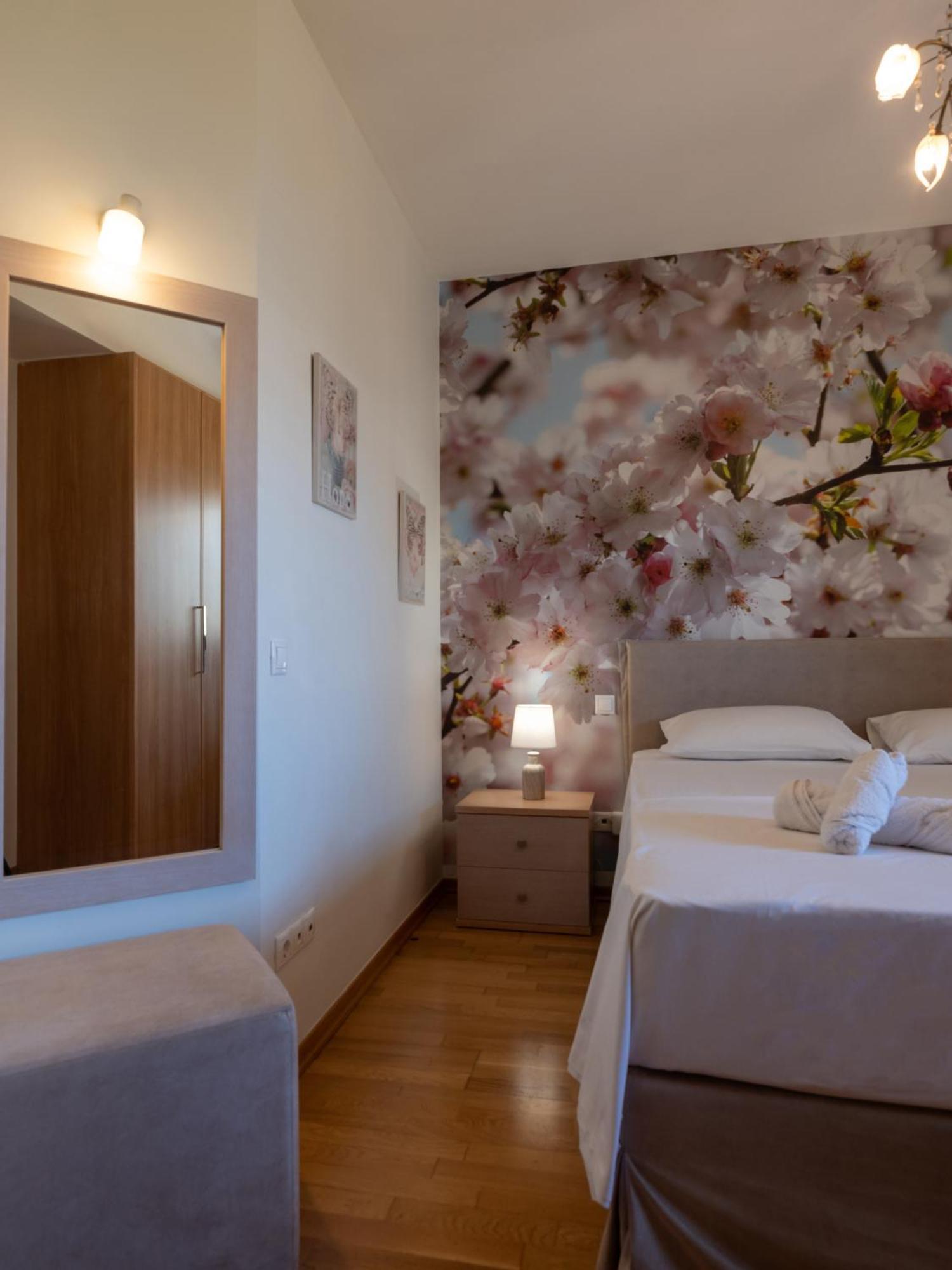 Onyx City Center Apartment With Parking Heraklion  Ngoại thất bức ảnh